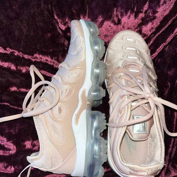 COPY - Nike air vapormax plus - Picture 1 of 4